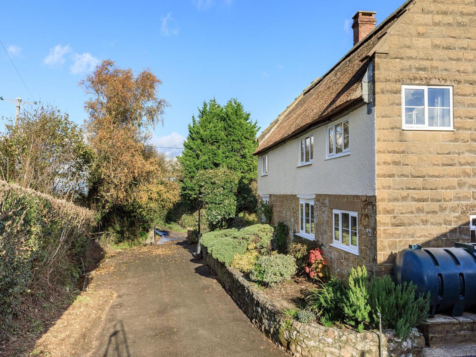Вилла The Moat House Cudworth Экстерьер фото